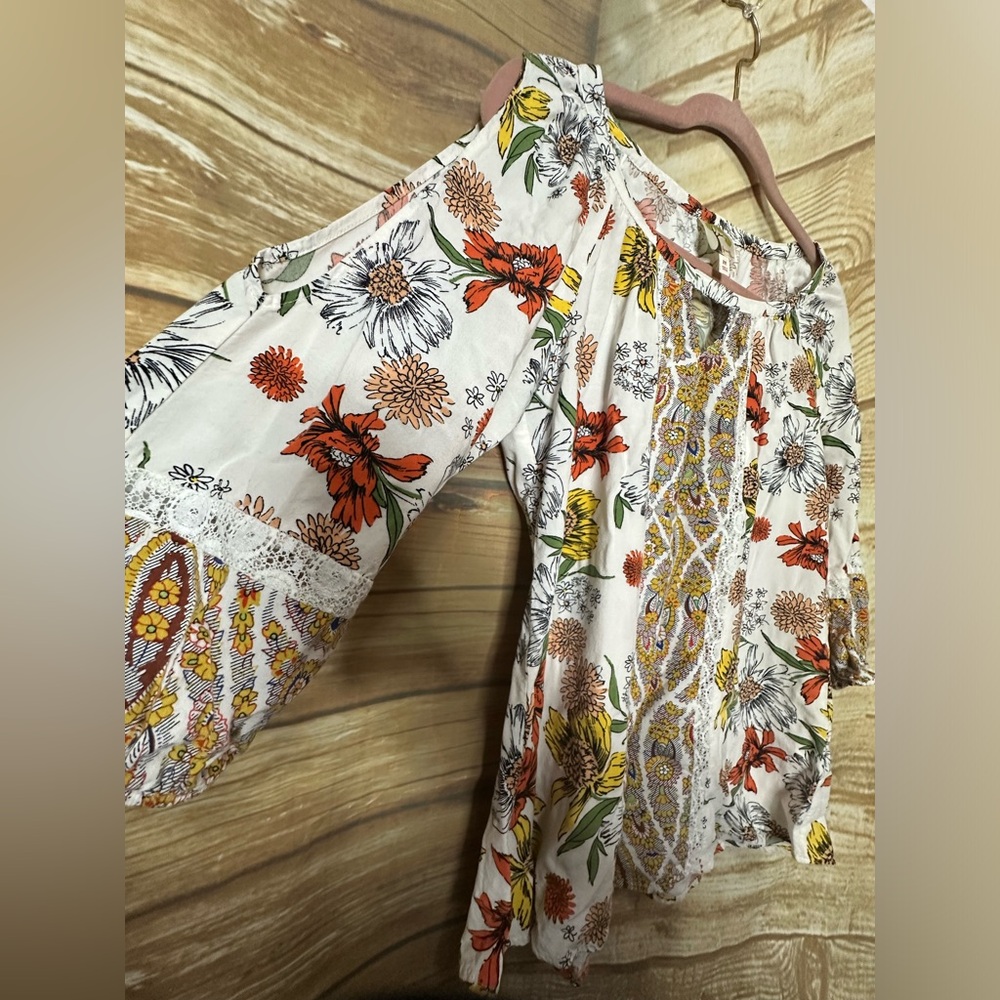 Fig and Flower Anthropologie Floral Bohemian Top